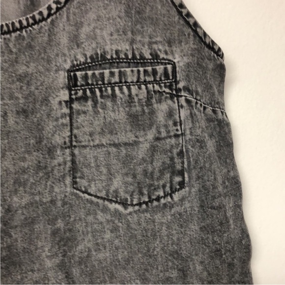 Life in Progress Grey Acid Wash Sleeveless Oversized Tank - Picture 4 of 7